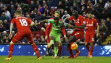 Jermain Defoe anota el definitivo 2-2 entre Liverpool y Sunderland.