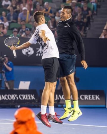 Las grandes figuras del tenis compartieron con los niños antes de que comience en torneo.