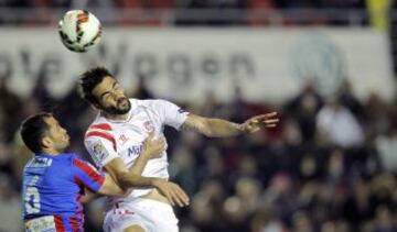 Vicente Iborra con Loukas Vyntra.