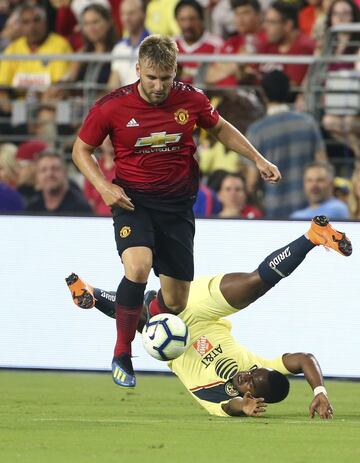 José Mourinho se ha enfrentado cuatro veces al América y nunca ha perdido ante ellos: dos empates y dos victorias