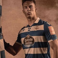 El Deportivo podría seguir otro año con su polémica camiseta