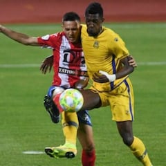 Boris Kouassi cierra el ataque