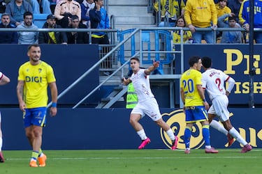 El Cádiz se deshace