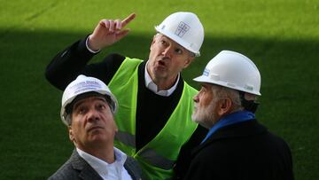 Santiago, 14 de julio 2025.
El ministro de Vivienda y Urbanismo junto al presidente de cruzados visitan las obras del estadio Claro Arena ubicado en la comuna de las Condes.
Javier Salvo/Photosport
Santiago, 14 de july 2025.
The Minister of Housing and Urban Development, along with the president of Cruzados, visited the construction site of the Claro Arena stadium located in the municipality of Las Condes.
Javier Salvo/Photosport