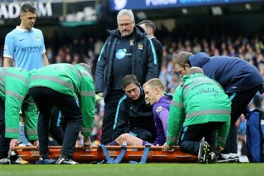 Marcus Rashford ends Man City bid as United rise again