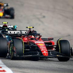 ¡Sainz hace un podio por descalificación de Hamilton!