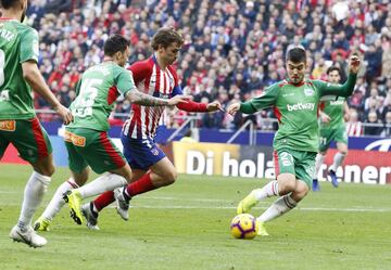 De acuerdo al diario L'Equipe, el atacante percibe 33 millones de euros al a?o jugando para el Atl¨¦tico de Madrid, siendo el franc¨¦s mejor pagado.