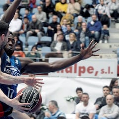 El Valencia bate el récord de triples (22) y gana al Gipuzkoa