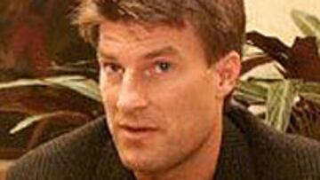 <b>NUEVA ETAPA.</b> Michael Laudrup volverá a los campos de fútbol, pero está vez como entrebador del Broendby danés.