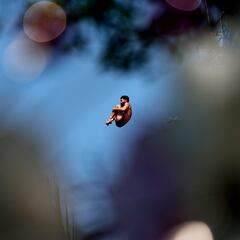 Gimeno, líder mundial en el debut de los saltos de gran altura