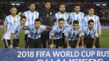 Argentina ante Ecuador en el Monumental.