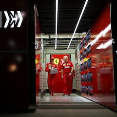 Mick Schumacher debuta con nota en los test de Bahréin