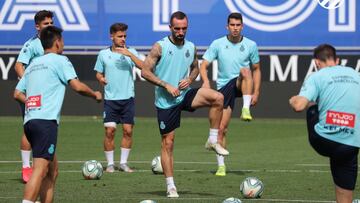 Calero y Pol Lozano, bajas ante el Eibar; Calleri y Jutglà, altas