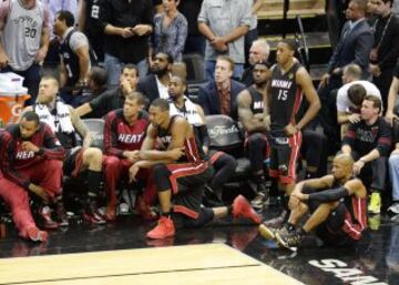 El banquillo de los Heat, hundido. Fin al sueño del threepeat.