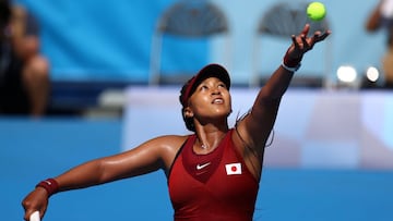 Tokyo 2020 Olympics - Tennis - Women&#039;s Singles - Round 1 - Ariake Tennis Park - Tokyo, Japan - July 25, 2021. Naomi Osaka of Japan in action during her first round match against Zheng Saisai of China REUTERS/Edgar Su