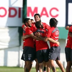 Albos y azules superan conflicto en Juan Pinto Durán