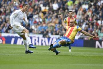 Cristiano marca el primer gol del partido.