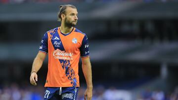 Gastón Silva durante un partido de Puebla en el Apertura 2022.