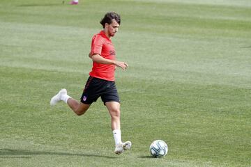 João Félix durante el entrenamiento. 