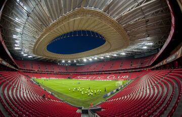 ESTADIO SAN MAMES  ATHLETIC DE BILBAO - APOEL