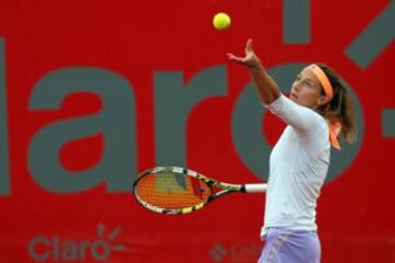 Mariana Duque qued&oacute; eliminada por Yaroslava Shvedova, en un partido de 2 horas y 13 minutos que termin&oacute; con parciales 6-4, 3-6 y 6-4.