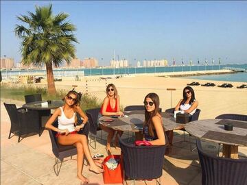 Las WAGs de la Juventus se relajan en Doha, Catar