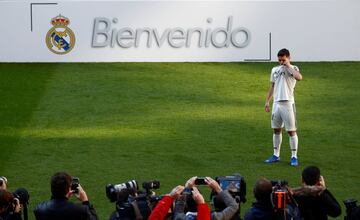 Soccer Football - Real Madrid - Brahim Diaz Presentation - Santiago Bernabeu, Madrid, Spain - January 7, 2019   Real Madrid's Brahim Diaz poses on the pitch during the presentation   REUTERS/Juan Medina