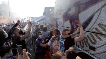 Socios y accionistas del Depor denuncian a Tebas, LaLiga y al Fuenlabrada