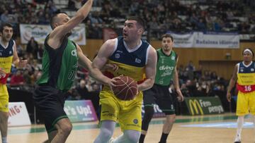 Beka Burjanadze, durante un partido contra el Divina Joventut.