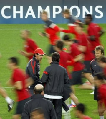 En el equipo ruso s¨®lo estuvo unos meses ya que fue contratado para la temporada 2012-2013 y fue destituido en noviembre de 2012.