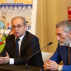 Luís Campos baja a la arena