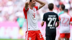Munich (Germany), 27/04/2024.- Munich's Thomas Mueller reacts during the German Bundesliga soccer match between Bayern Munich and Eintracht Frankfurt in Munich, Germany, 27 April 2024. (Alemania) EFE/EPA/LEONHARD SIMON
