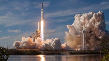 A pesar del coronavirus, SpaceX mantiene su misión al espacio