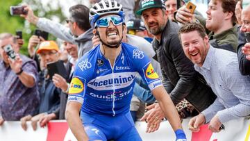 Alaphilippe celebra uno de sus triunfos en 2019.