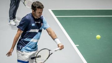 Una molestia podría dejar a Zeballos sin jugar ante Chile