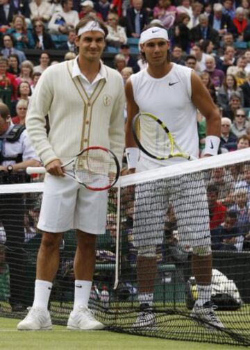 El 6 de julio de 2008 se enfrentaron por sexta vez en un Grand Slam, en está ocasión venció Nadal por  6-4, 6-4, 6-7 (5), 6-7 (8-10) y 9-7 en un partido que duró 4 horas y 46 minutos de juego, pero que realmente mantuvo a los jugadores en la cancha durante casi siete horas por los retrasos que provocó la lluvia 