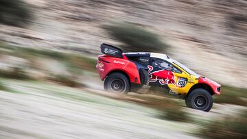 Loeb se lleva una alegr¨ªa y Sainz acaba tercero