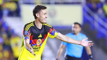 MEX7477. CIUDAD DE MÉXICO (MÉXICO), 18/03/2026.- Rodrigo Dourado de América celebra un gol este miércoles, durante un partido de los octavos de final de la Copa de Campeones Concacaf ENTRE América y Philadelphia en el estadio Ciudad de los Deportes, en Ciudad de México (México). EFE/Sáshenka Gutiérrez