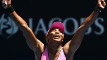 Serena Williamscelebra su victoria ante Daniela Hantuchova.