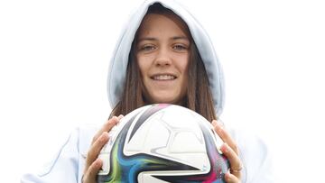 "El Barça es mi vida, de pequeña lloraba cuando perdía"