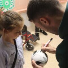 El Castellón realiza su tradicional visita navideña al Hospital General