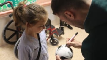 El Castellón realiza su tradicional visita navideña al Hospital General