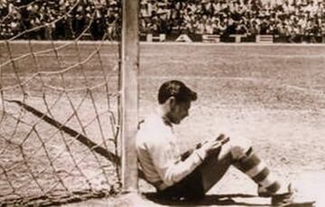 El ‘Tubo’ es recordado por ser el arquero titular del “Campeonísimo”. Debutó profesionalmente con Chivas en 1950. Ganó seis títulos con el Rebaño y posteriormente vistió los colores de Monterrey, Oro y Laguna. Fue suplente de ‘La Tota’ Carbajal en las Copas del Mundo de Suecia 58 y Chile 62.