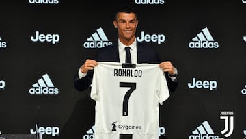 Cristiano Ronaldo: "Juventus is different, it's like a family"