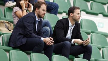 Dos representantes de Skyline vieron al Elche en la grada