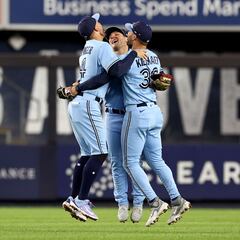 Toronto Blue Jays’ remarkable turnaround: Yankees sweep eyed after Texas debacle