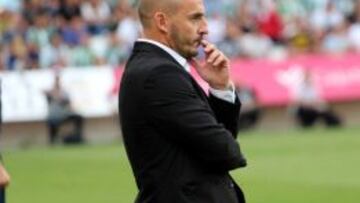 'Chapi' Ferrer observa a su equipo.