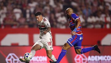 James Rodríguez en el partido de la jornada 24 del Brasileirao entre Sao Paulo y Fortaleza.