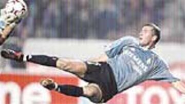 <b>JUGADOR CLAVE</B>. Zidane volvió a demostrar la gran clase que atesora.