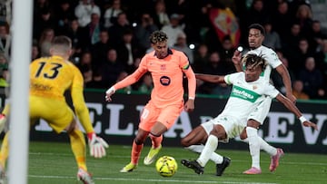 31/01/26 PARTIDO PRIMERA DIVISION JORNADA 22
ELCHE - BARCELONA
LAMINE YAMAL JOHN DONALD